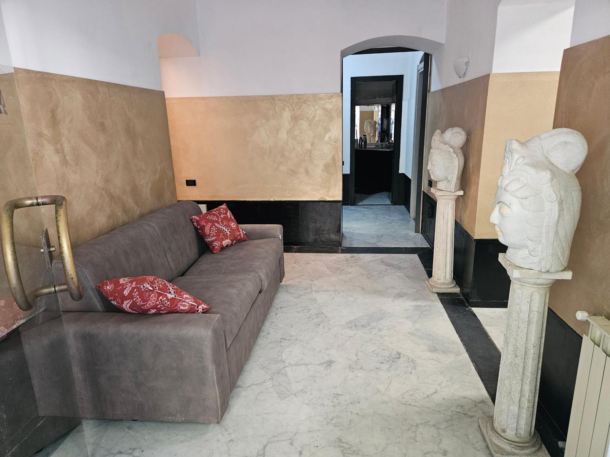 Отель Casa Regis - Free Parking Генуя Экстерьер фото