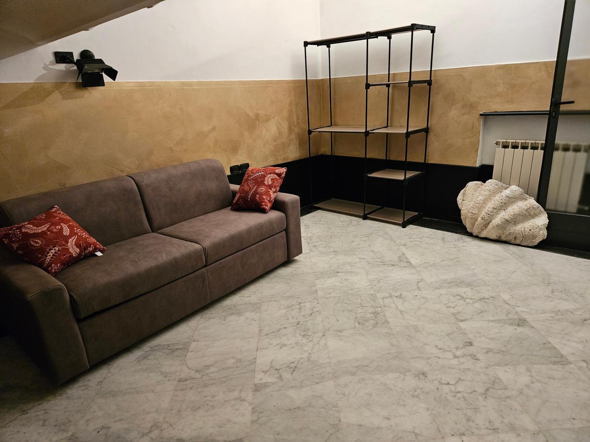 Отель Casa Regis - Free Parking Генуя Экстерьер фото